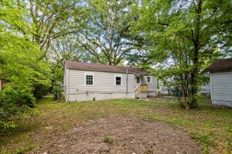 832 Meadowbrook Dr in Birmingham, AL - Building Photo - Building Photo