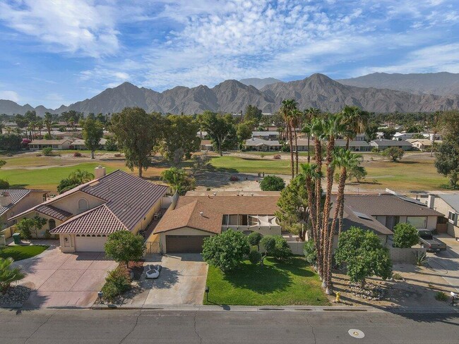 76795 New York Ave in Palm Desert, CA - Foto de edificio - Building Photo