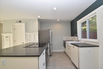 30 Aries Ln in Novato, CA - Building Photo - Building Photo