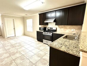 1934 Acorn Glen Trail in Fresno, TX - Building Photo - Building Photo