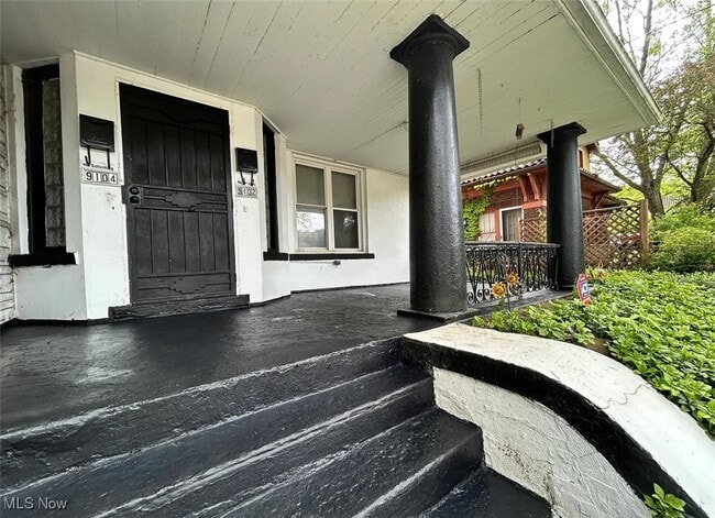 9104 Parkgate Ave in Cleveland, OH - Building Photo - Building Photo