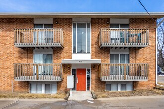 815 Boulder Ave in Des Moines, IA - Building Photo - Building Photo