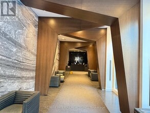 308 Jarvis St in Toronto, ON - Building Photo - Building Photo