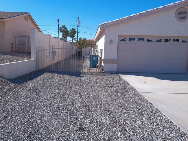 3072 El Dorado Ave N in Lake Havasu City, AZ - Building Photo - Building Photo