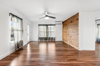 2122 Chew St in Houston, TX - Building Photo - Building Photo