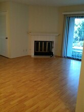 14610 Erwin St, Unit 101 in Van Nuys, CA - Building Photo - Building Photo