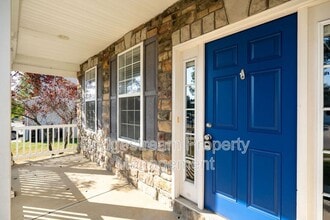 1875 Prairie Clover Dr in Lebanon, OH - Building Photo - Building Photo