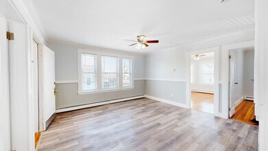 5A Ropes St, Unit 2 in Salem, MA - Building Photo - Building Photo