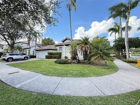11339 NW 71st St in Doral, FL - Building Photo