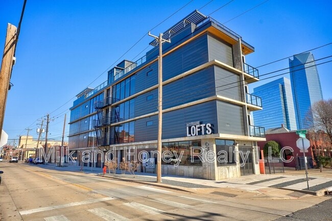 property at 631 W California Ave