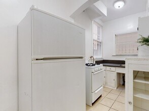 21 Westminster Ave in Los Angeles, CA - Building Photo - Building Photo