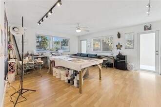 7440 Byron Ave in Miami, FL - Building Photo - Building Photo