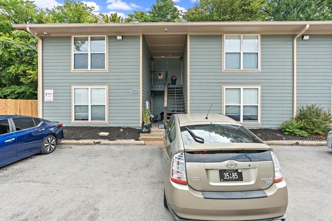 property at 5160 Linbar Dr