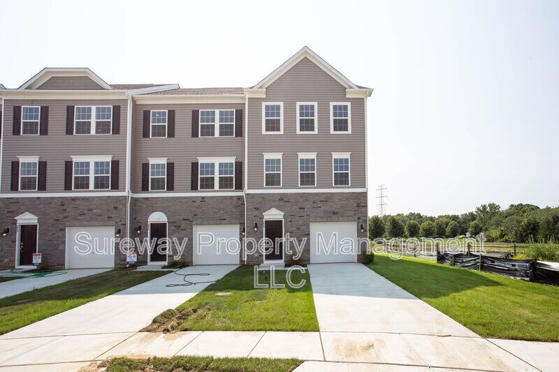 234 Macoun Way in Glassboro, NJ - Building Photo