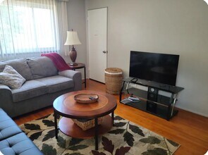 816 Brady Ave in Steubenville, OH - Foto de edificio - Building Photo