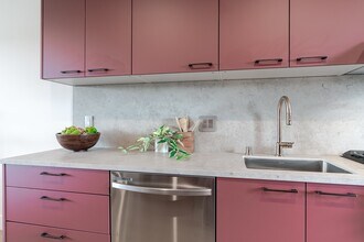 Desora in Los Angeles, CA - Foto de edificio - Building Photo