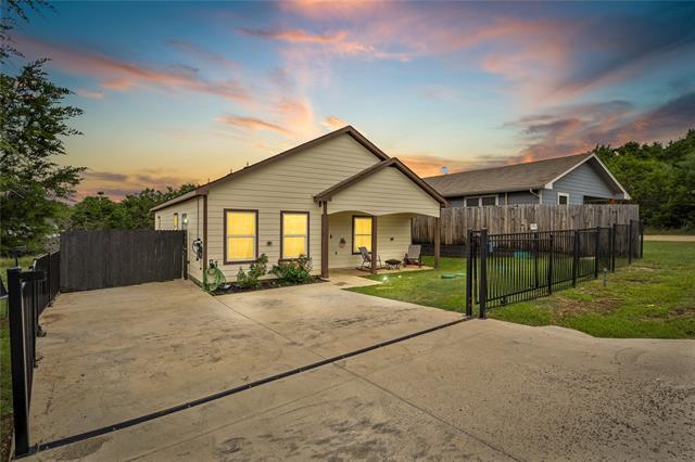 property at 907 Colorado River Dr
