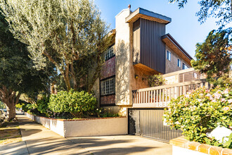 1828-1838 Barry Ave in Los Angeles, CA - Building Photo - Primary Photo