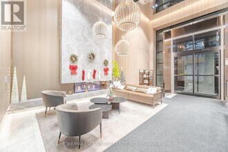 252 Church St in Toronto, ON - Building Photo - Building Photo