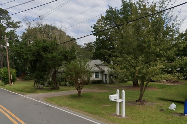 property at 2224 Old Jesup Rd