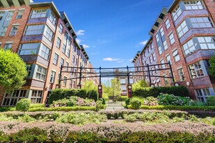 812 Grand St, Unit 203 in Hoboken, NJ - Building Photo