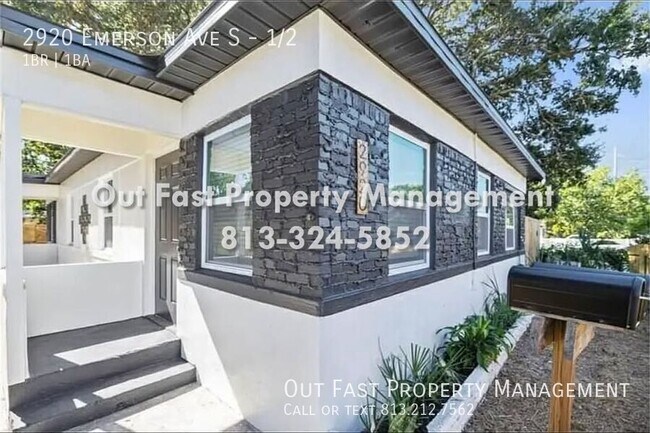 2920 Emerson Ave S in St. Petersburg, FL - Foto de edificio - Building Photo
