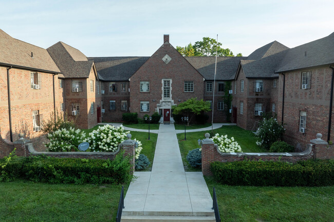 Historic Mulberry Flats in Kokomo, IN - Building Photo - Building Photo