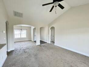 421 Emanuel Creek Drive in West Columbia, SC - Building Photo - Building Photo