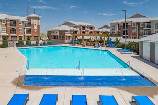 Outlook Ridge in Pueblo, CO - Building Photo