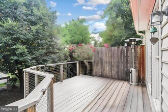 1117 Regal Oak Dr in Rockville, MD - Building Photo - Building Photo