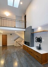 5536 Village Dr in Edina, MN - Building Photo - Building Photo