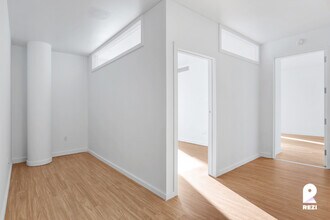 70 W 45th St, Unit 28B in New York, NY - Foto de edificio - Building Photo