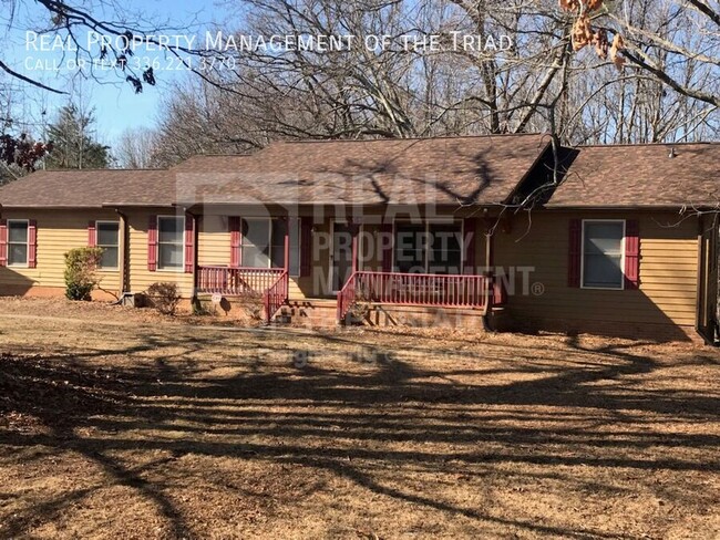 property at 8521 Richardsonwood Rd