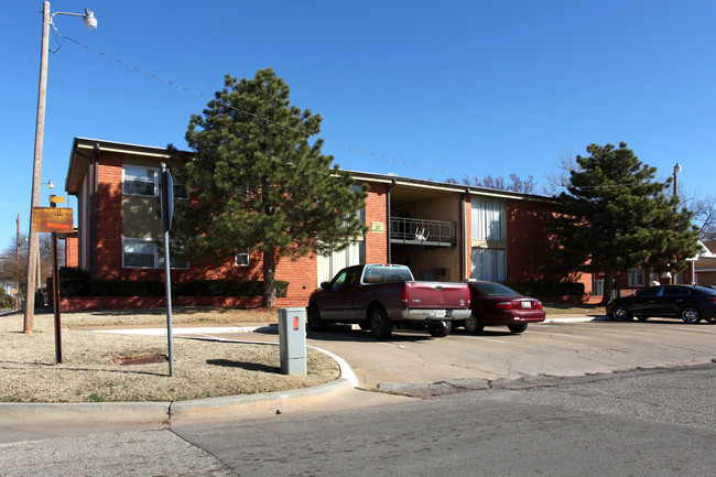 32nd Street Apartments in Oklahoma City, OK - Building Photo - Building Photo