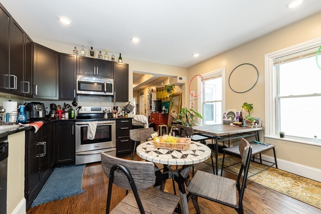 1564 Tremont St, Unit 2 in Boston, MA - Building Photo