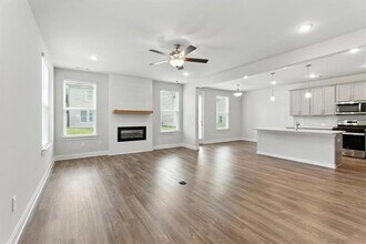 4669 Blue Topaz Trl in Kennesaw, GA - Building Photo - Building Photo