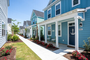 Seaglass Cottage Apartment Homes