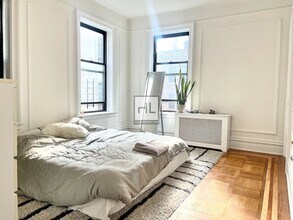 WEST 104 STREET in New York, NY - Foto de edificio - Building Photo