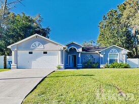 193 Rosedale Ave in Spring Hill, FL - Building Photo