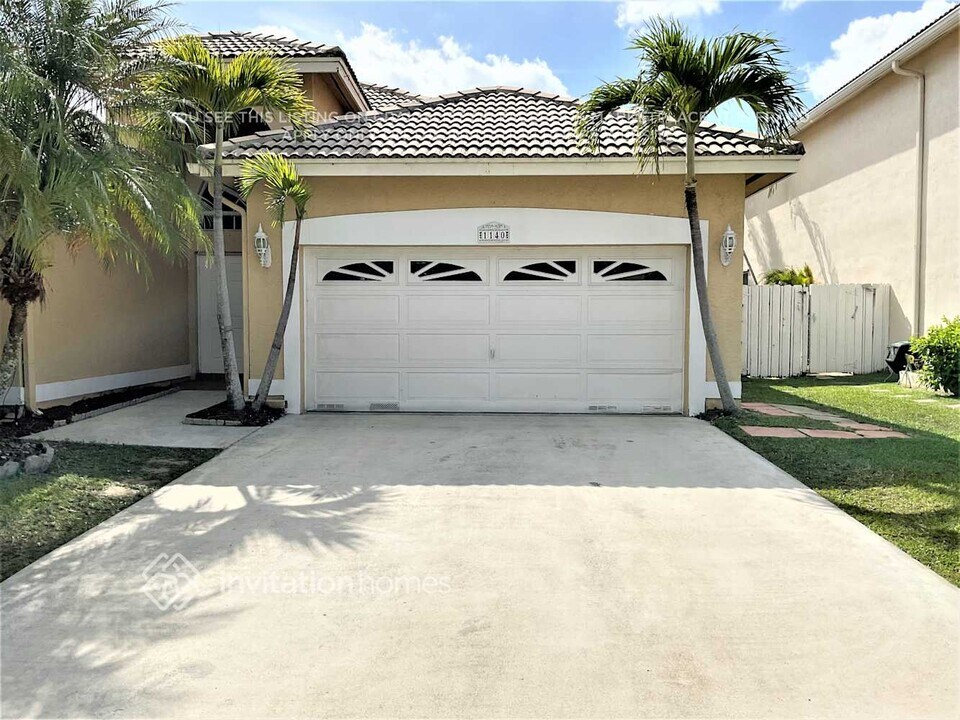 1140 NW 184th Terrace in Pembroke Pines, FL - Building Photo