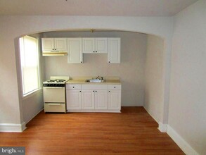 5800-2 Penn St in Philadelphia, PA - Foto de edificio - Building Photo