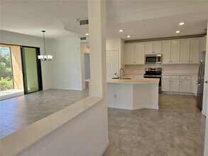 10031 Crooked Crk Dr in Venice, FL - Building Photo - Building Photo