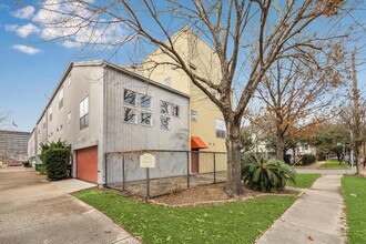 1338 Rosalie St in Houston, TX - Building Photo - Building Photo