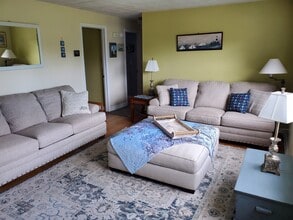 25 Seacrest Rd in Old Saybrook, CT - Building Photo - Building Photo