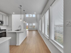 22103 Strathfield Cir in Cypress, TX - Building Photo - Building Photo