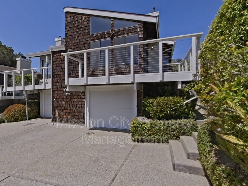 732 E Victoria St in Santa Barbara, CA - Foto de edificio