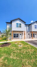 1159 Pink Ter in Fayetteville, AR - Building Photo - Building Photo