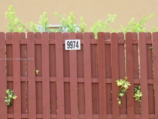 9974 N Kendall Dr in Miami, FL - Building Photo - Building Photo