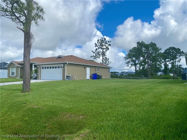 73 Tobler Blvd NW in Lake Placid, FL - Building Photo - Building Photo