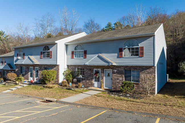 Eagle Creek in Thomaston, CT - Building Photo - Building Photo